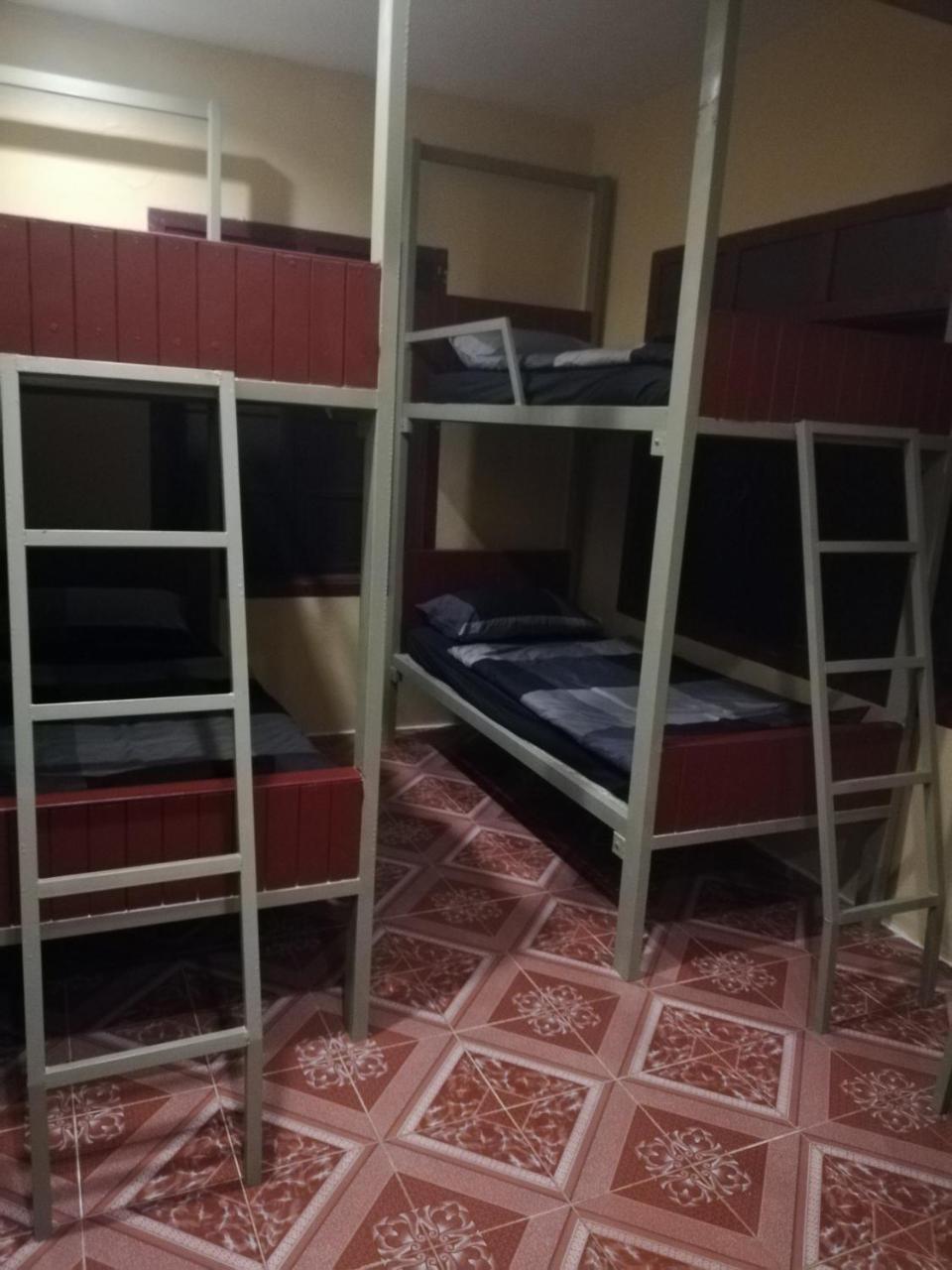 Bike&Bed Hostel Thakhek Bagian luar foto