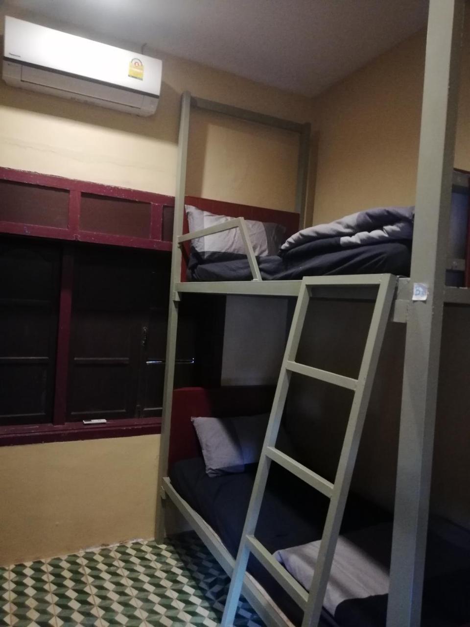 Bike&Bed Hostel Thakhek Bagian luar foto