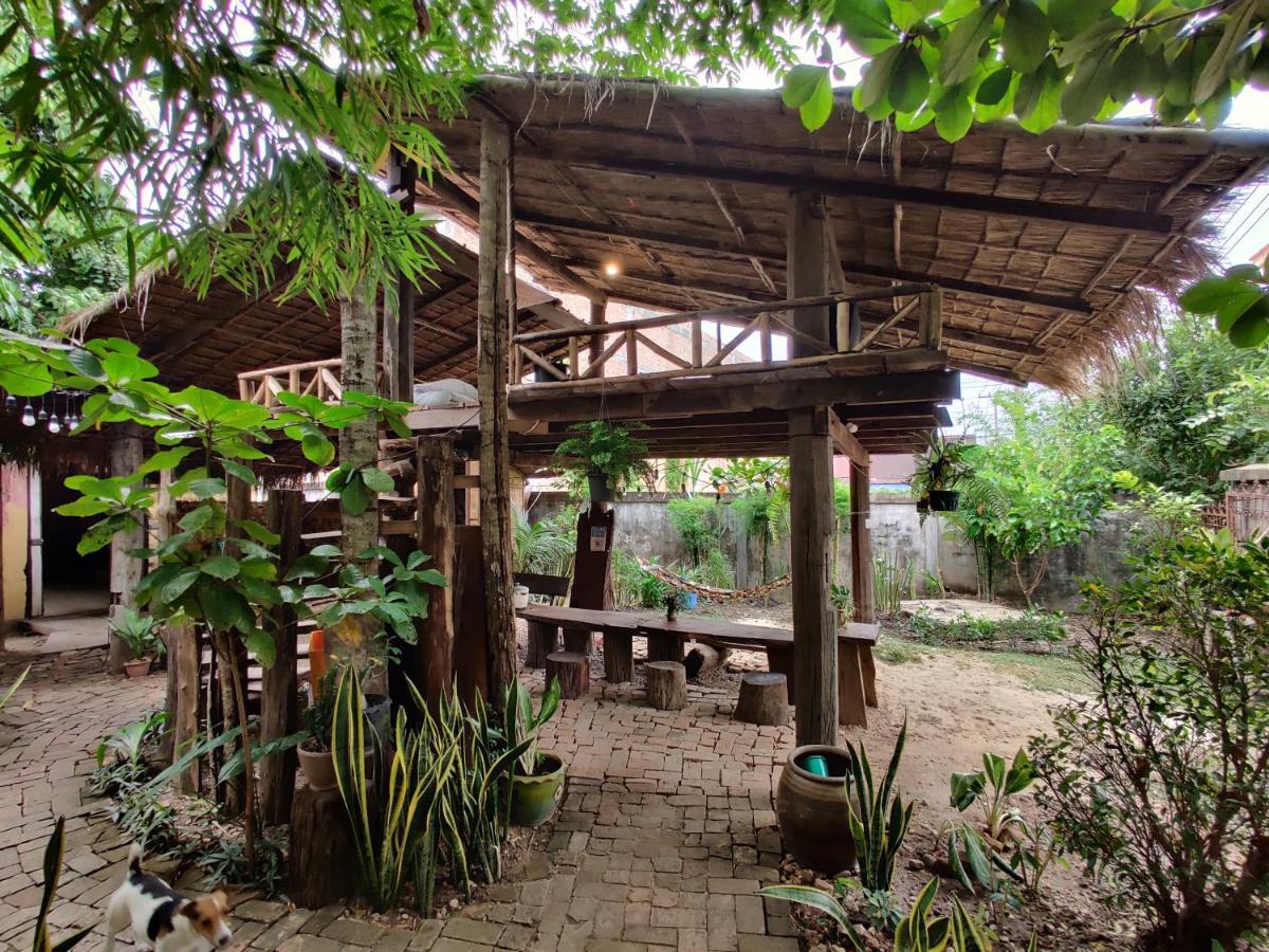 Bike&Bed Hostel Thakhek Bagian luar foto